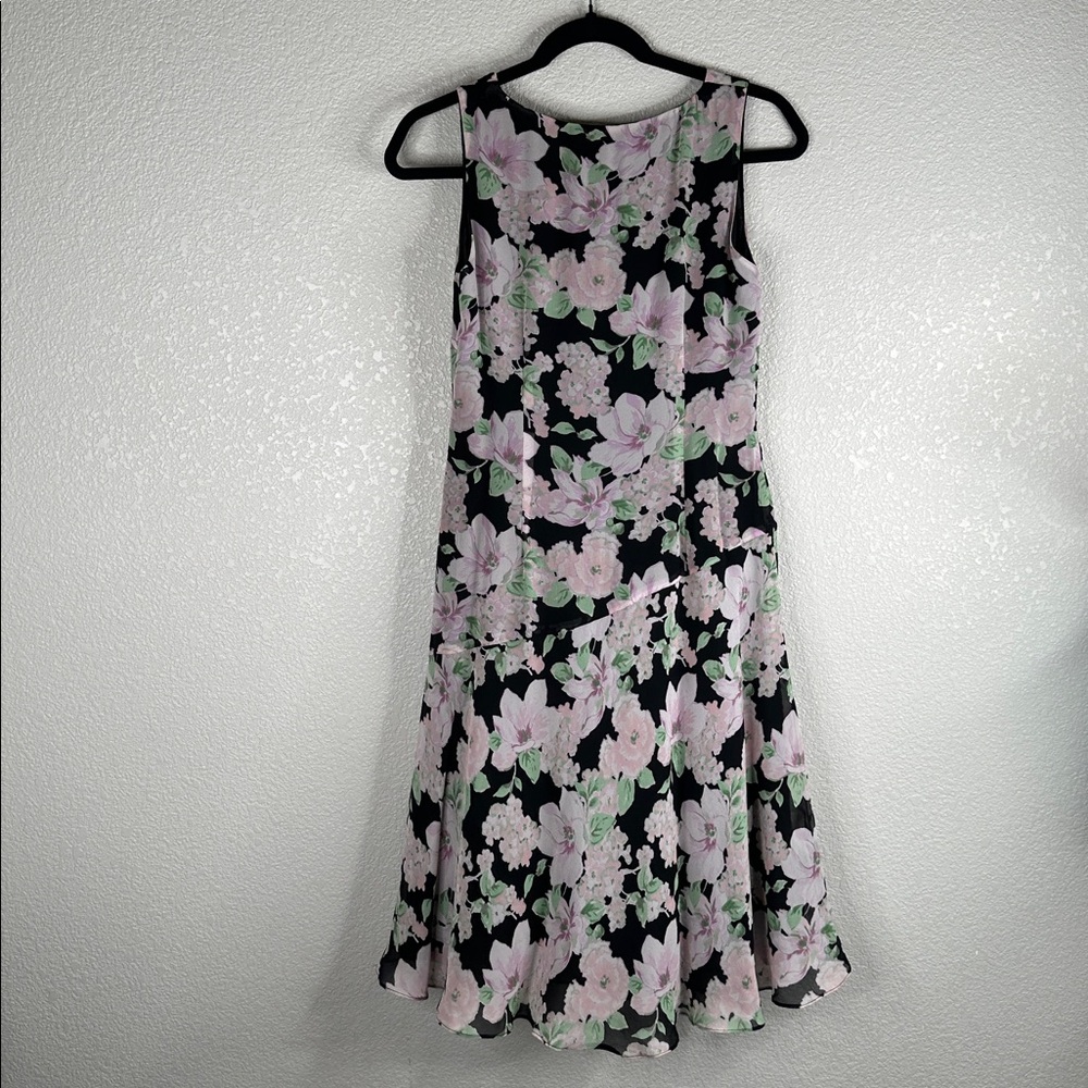 Ann Taylor 100% Silk Black Floral Y2K 90's Fit & Flare Flowy Goth Dress Size 2 - Picture 3 of 5